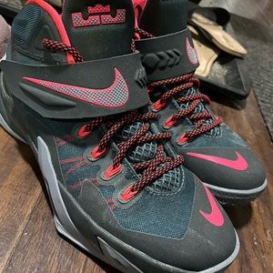 Men’s and women’s shoes